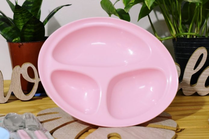 Plato infantil con divisiones